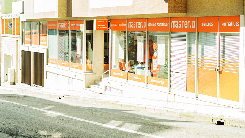 Instalações da Master D onde decorrem as sessões práticas de formação de energias renováveis no Portoo